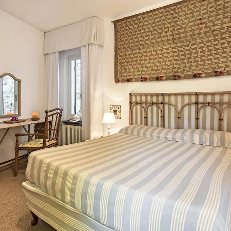 Villa Sleeps 11 Air Con Wifi *