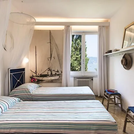 Sleeps 11 Air Con Wifi Villa *