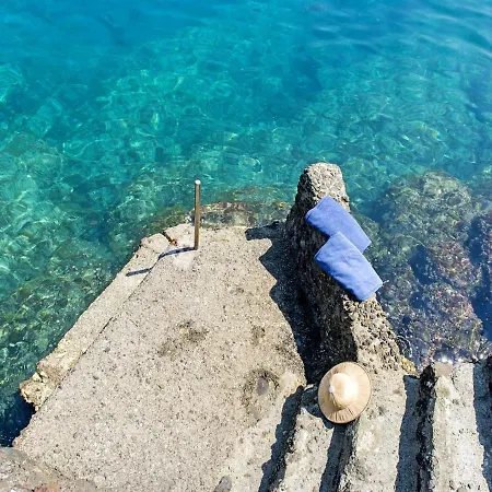 Sleeps 11 Air Con Wifi Portofino