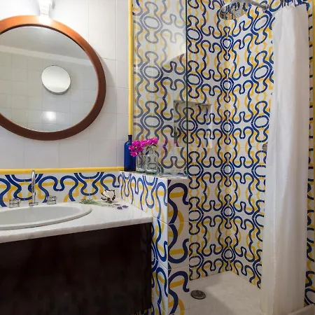 Sleeps 11 Air Con Wifi Portofino
